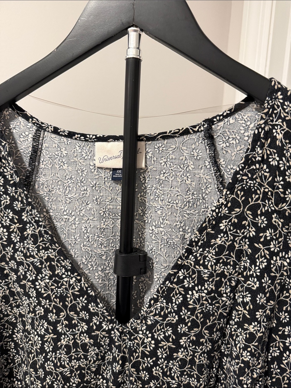 Universal Thread Black & White Floral V-Neck Mini Dress - Picture 7 of 10